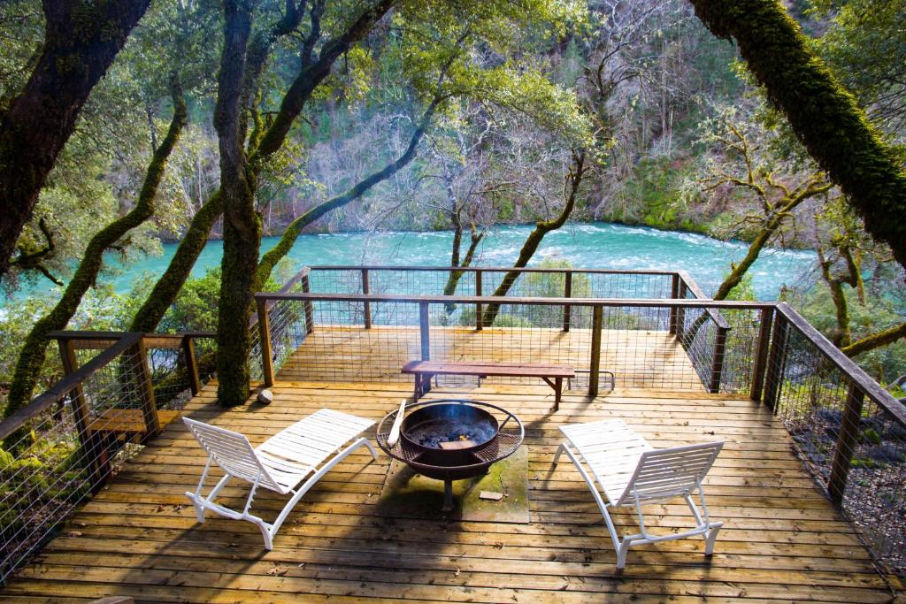 Hawkins Bar River Home, Hawkins Bar (updated prices 2024)