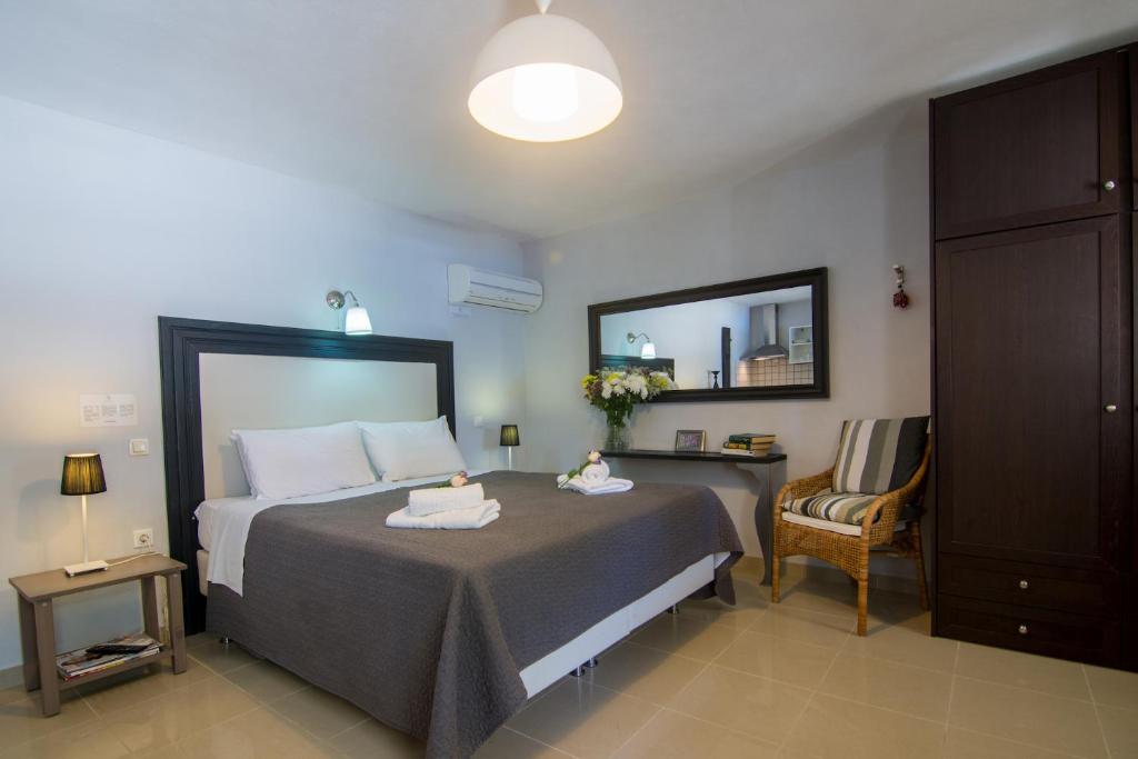 Voodi või voodid majutusasutuse Villa Elaia Suites & Apartments No.4 toas