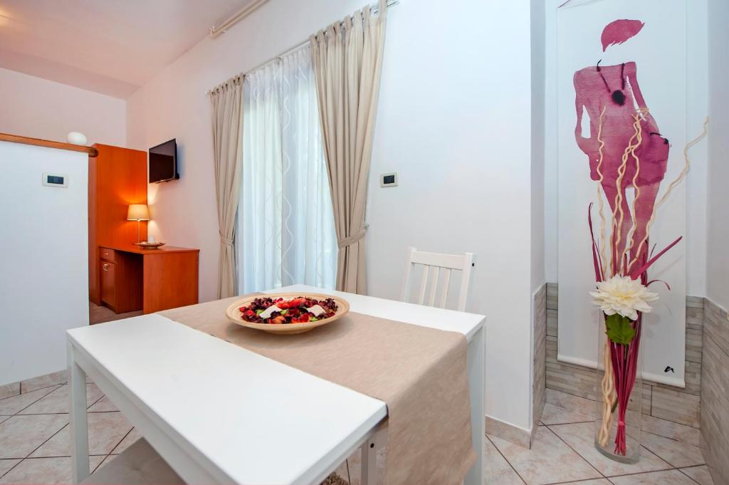 Apartments Anamarija - 2