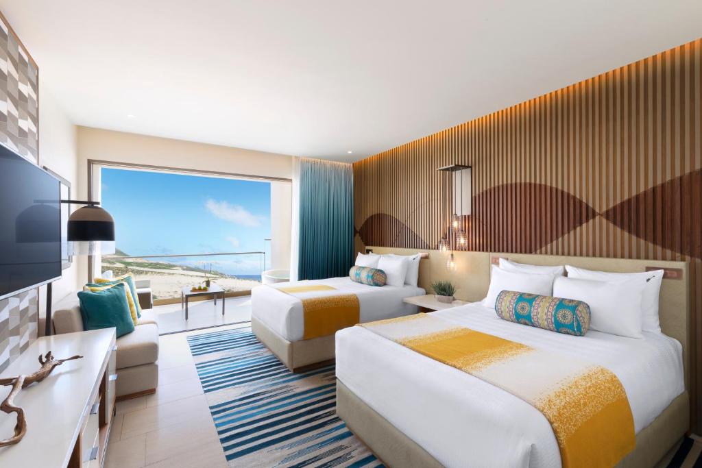 Hard Rock Hotel Los Cabos - Habitación Deluxe Dorada Con Dos Camas Queen