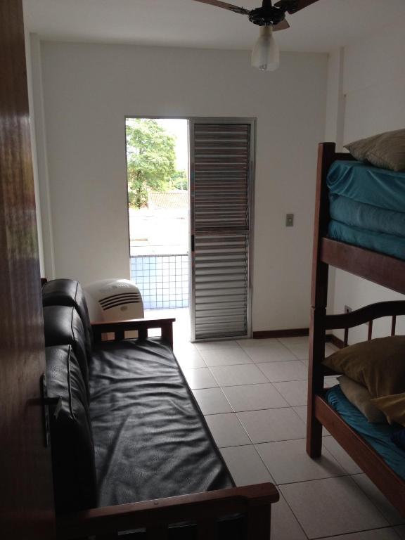  APARTAMENTO EM UBATUBA - PRAIA DO ITAGUÁ