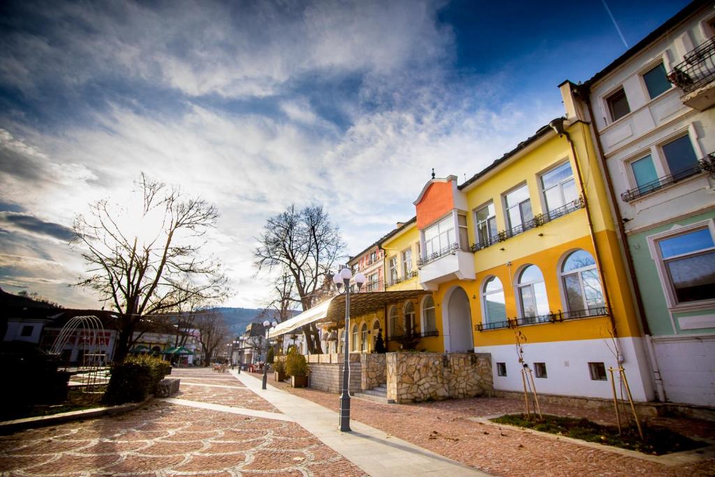 Το κτήριο όπου στεγάζεται  το διαμέρισμα