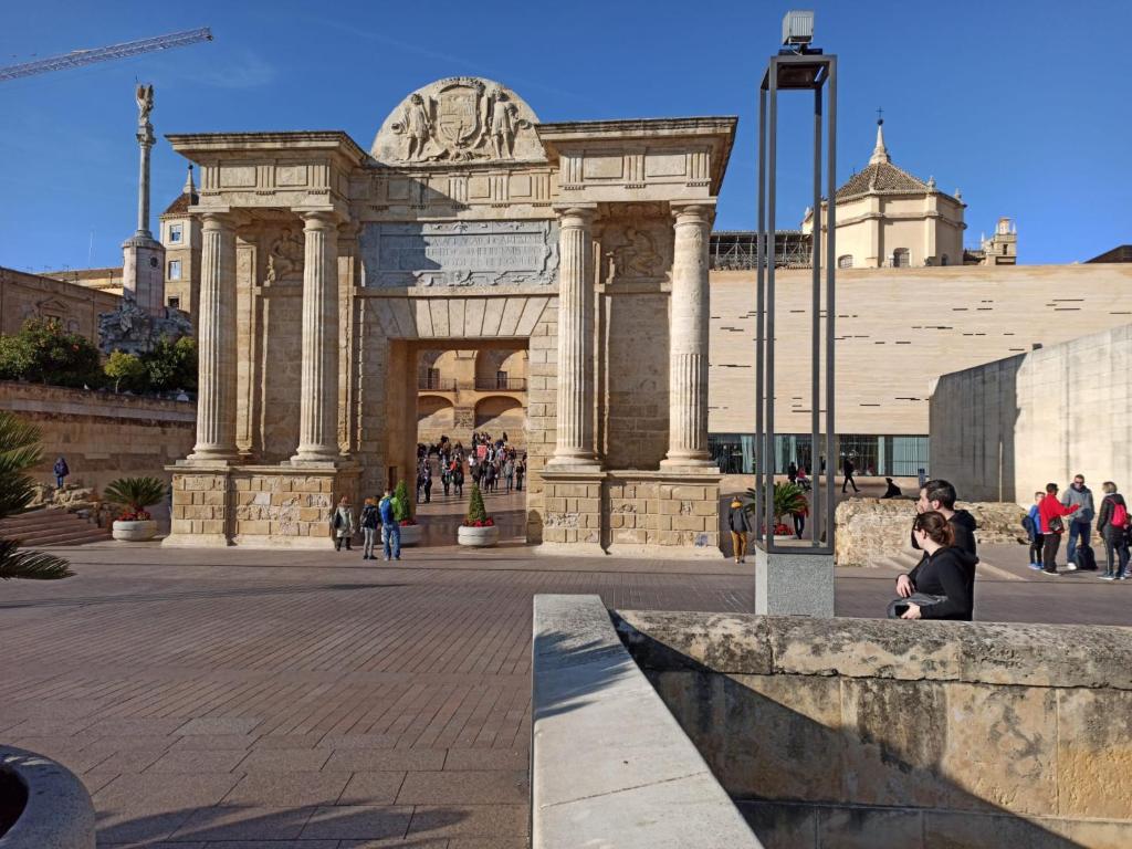 Amor, emoción y más, Auténtico apartamento céntrico climatizado,con wifi, cercano a la catedral y estaciones vendégei
