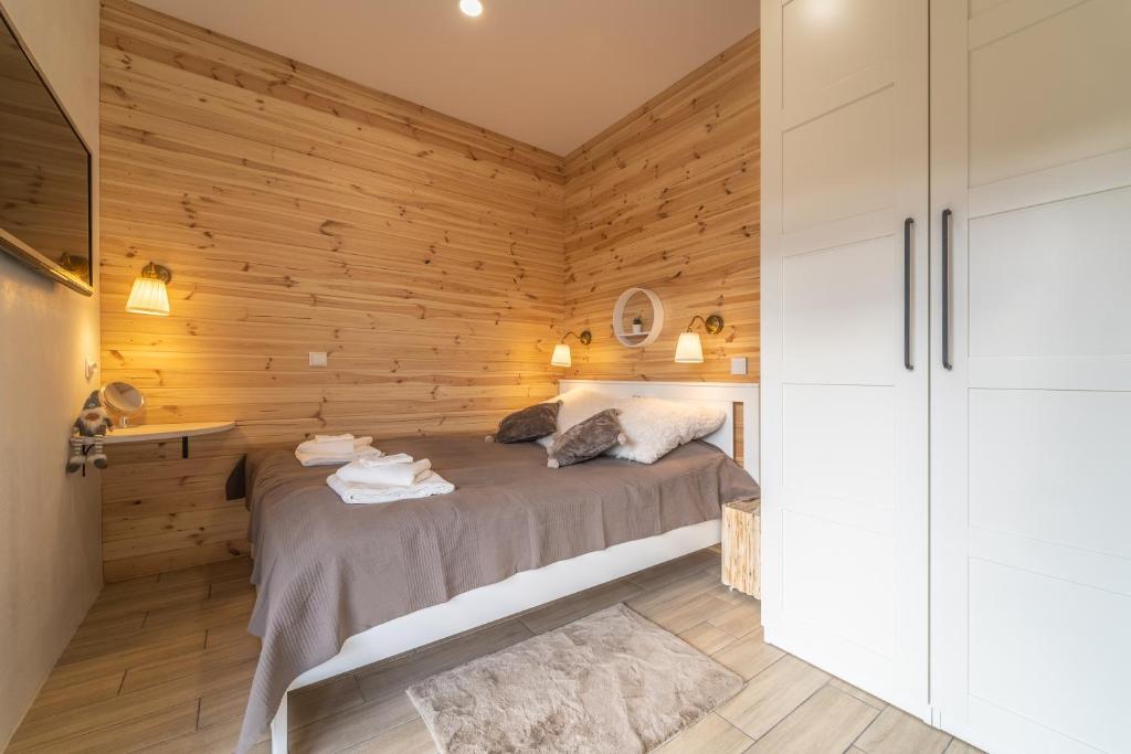 Posteľ alebo postele v izbe v ubytovaní Apartamenty Pod Gondola Świeradów