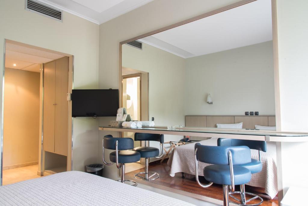 Pines Hotel - Resim 30