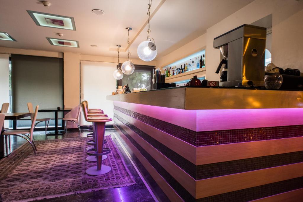 Posezení v ubytování Pines Hotel