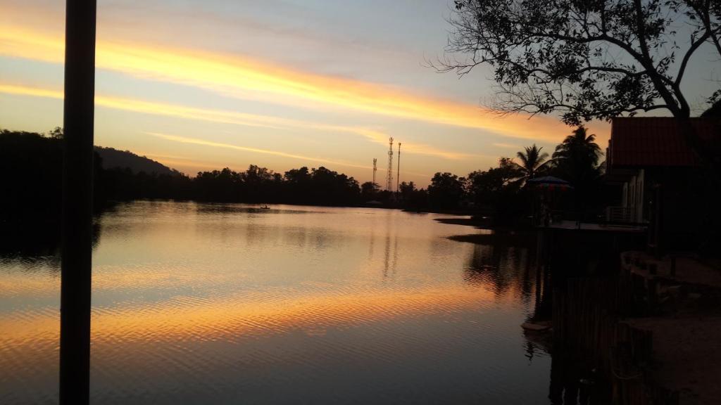 Khum Thong Resort - 标准的双人或双室