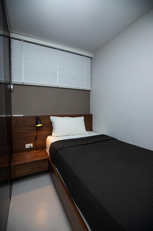 Postel nebo postele na pokoji v ubytování Beachfront Condo Escape 243
