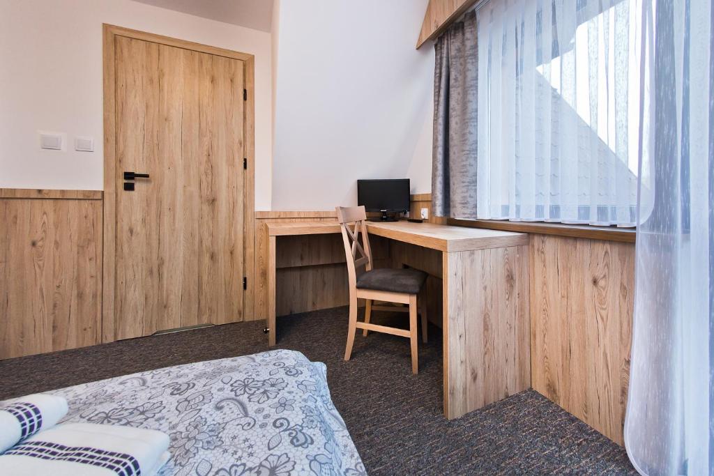 Pokoje Gościnne Kornelia- Jacuzzi, sauna ! - 4