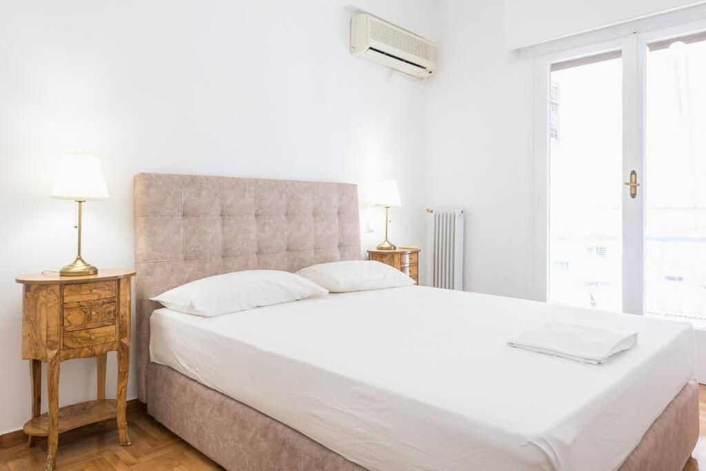 Posteľ alebo postele v izbe v ubytovaní Victoria Supreme Suite