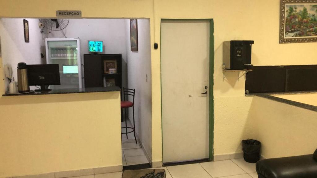  Hotel Center Pollo Goiania