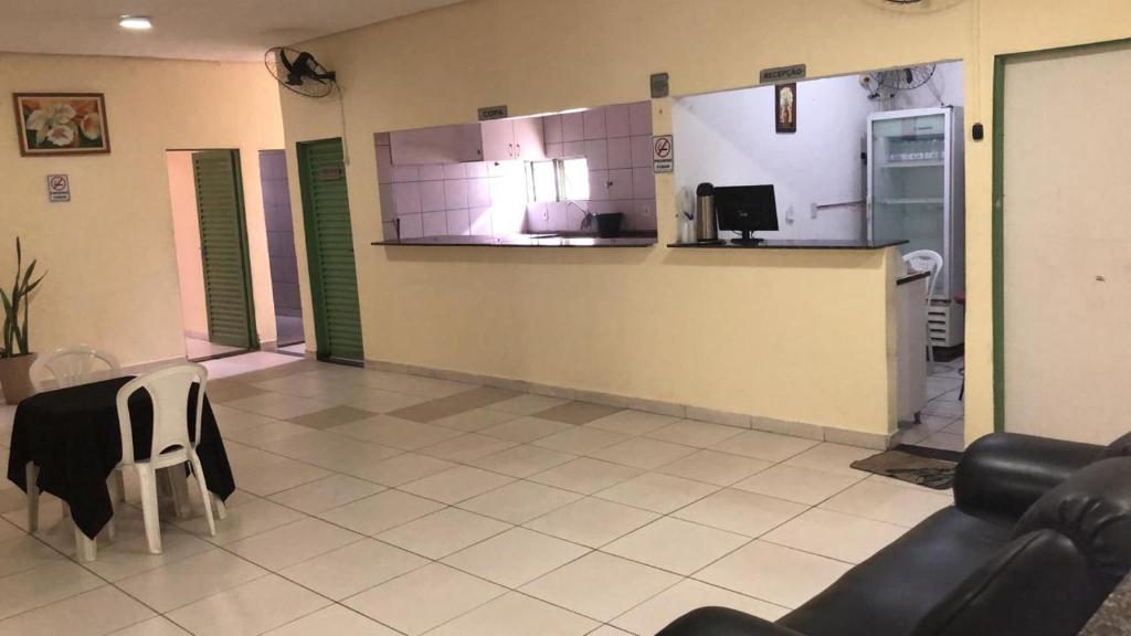  Hotel Center Pollo Goiania