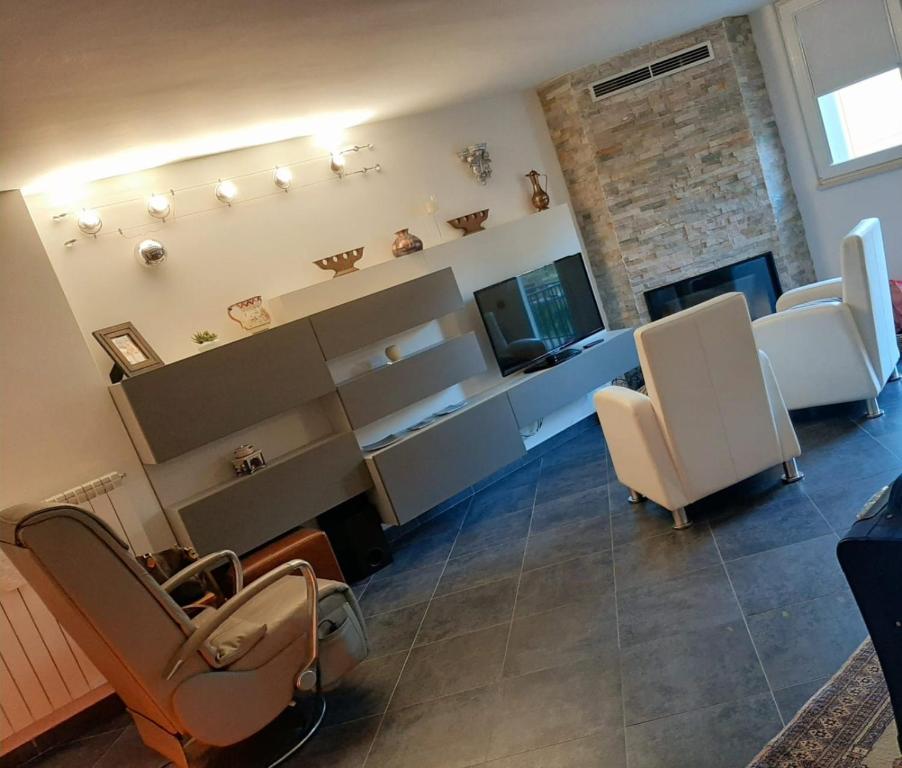 Posezení v ubytování Anna suite room