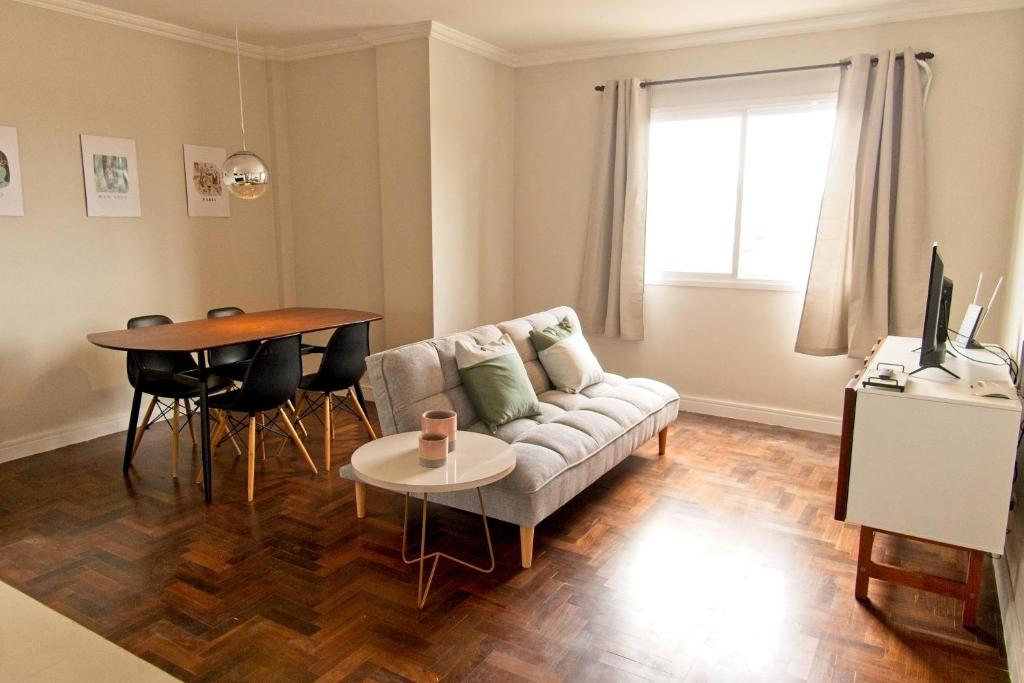  PORT apartamentos lindos e novos com garagem próximo ao Parque Barigui