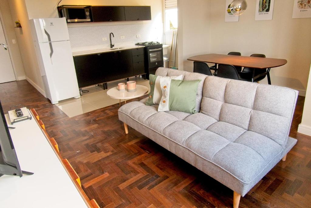  PORT apartamentos lindos e novos com garagem próximo ao Parque Barigui