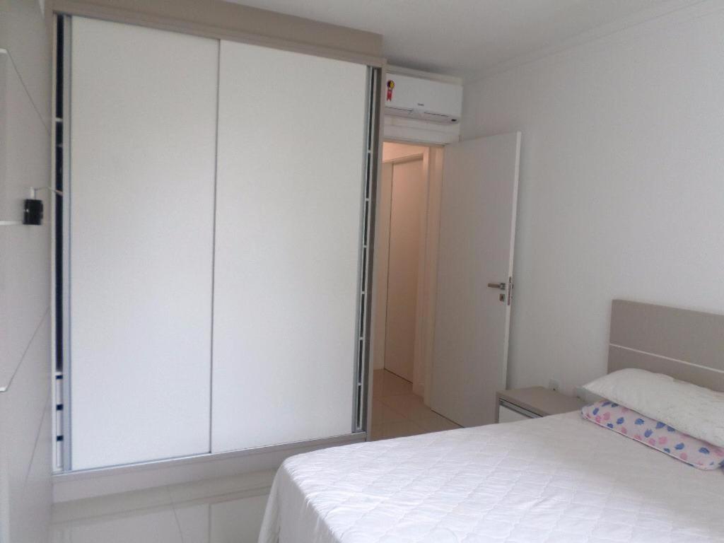  Apartamento vista para o mar
