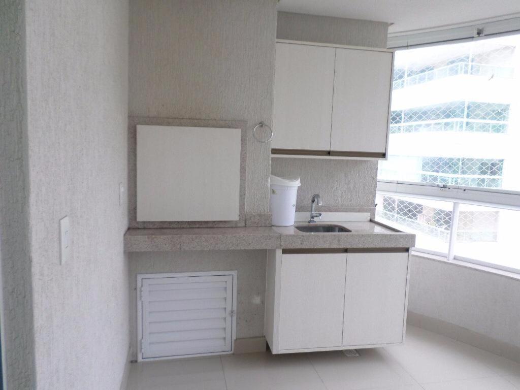  Apartamento vista para o mar