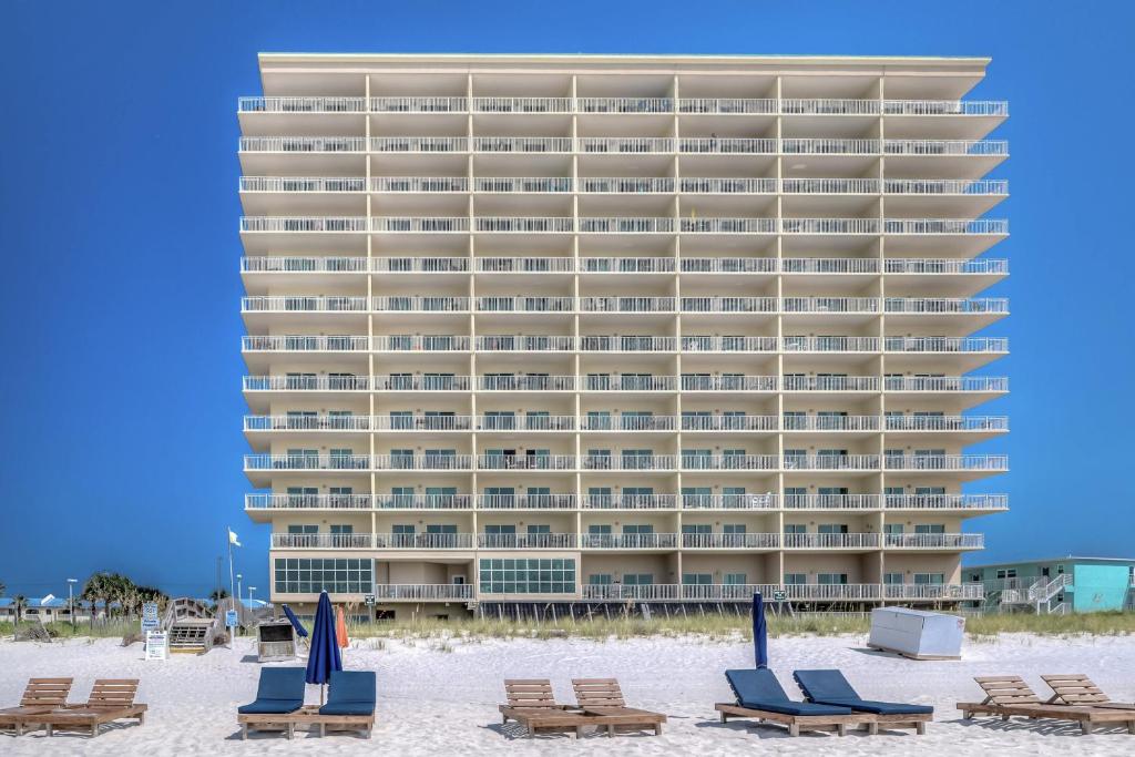 Crystal Shores West - Housity