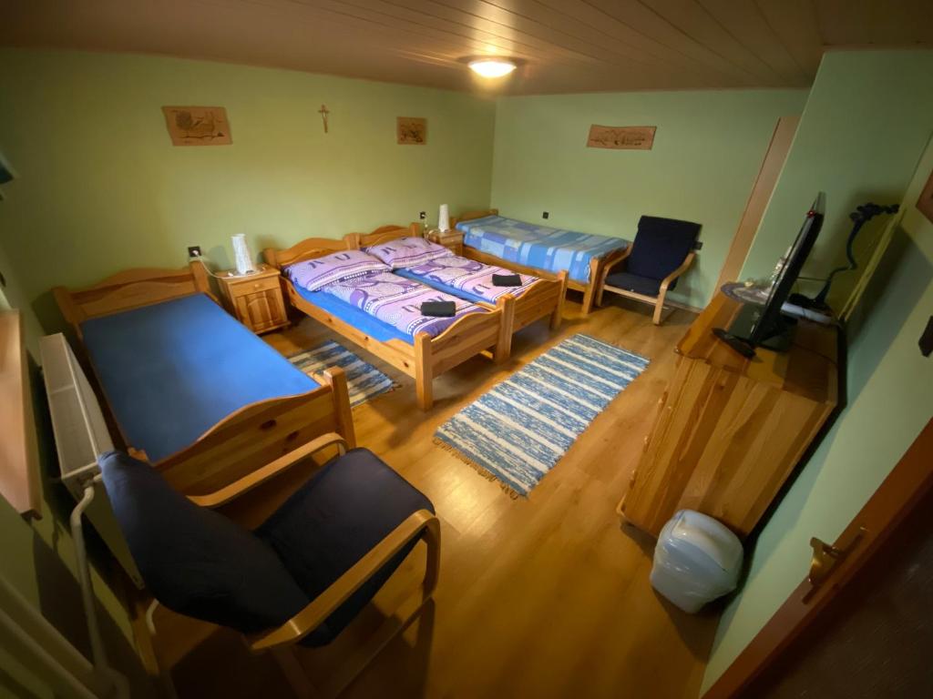Privát u Zdenky - Quadruple Room With Shared Bathroom