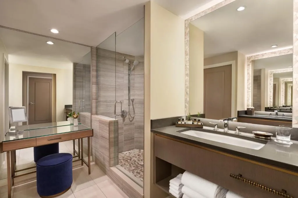 Signature Queen Room with Two Queen Beds and Patio or Balcony - Sunset Beach Wing