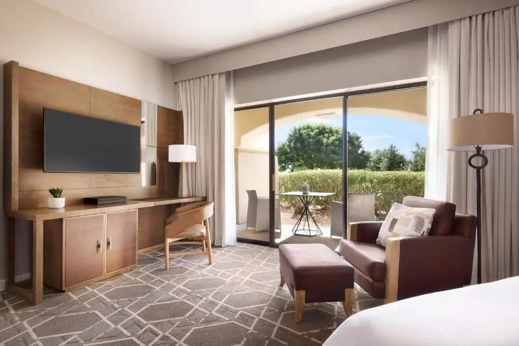 Fairmont Queen Room with Two Queen Beds and Balcony - Golf and Pool View