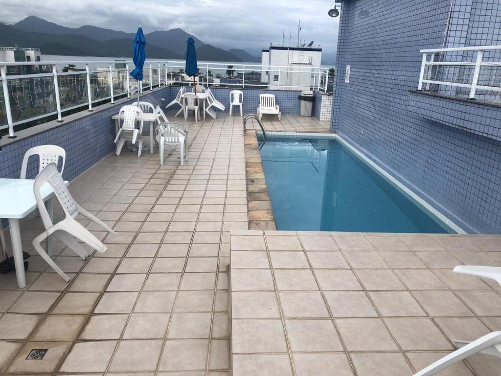  APARTAMENTO EM UBATUBA - PRAIA DO ITAGUÁ