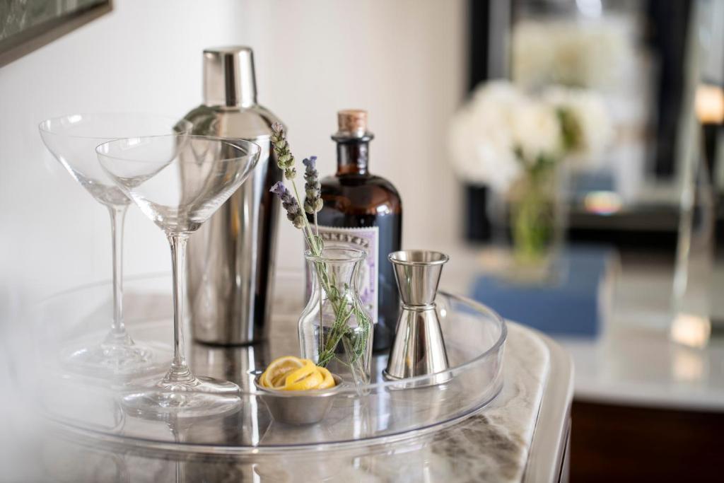 Four Seasons Hotel Westlake Village - Deluxe King Room - Audition Accessible