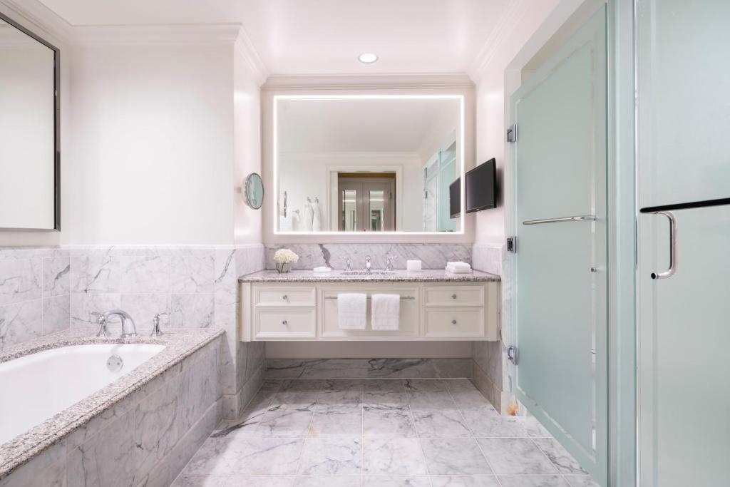 Four Seasons Hotel Westlake Village - Corner Studio Suite Avec Lit King