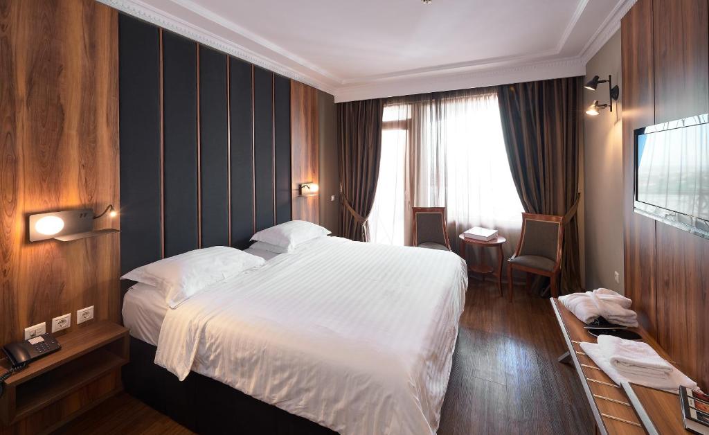 Royal Hotel Thessaloniki - 双人间与山景
