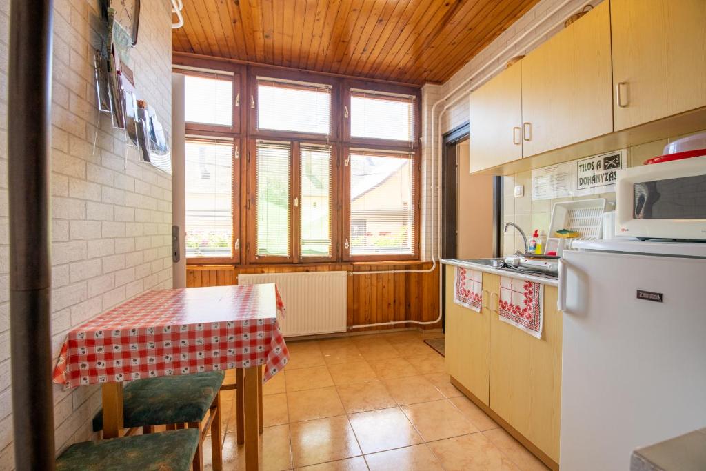 Vogel Ági Vendégháza - Appartement D'une Chambre 2
