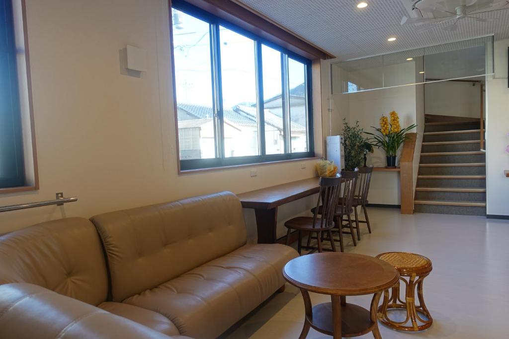 Posezení v ubytování 大田市ゲストハウス 雪見院 Guesthouse Yukimi-inn