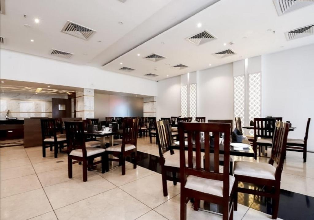 Restaurace v ubytování Hotel Preethi International