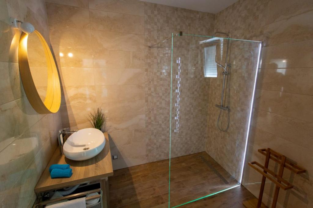 Koupelna v ubytování Villa DVORI