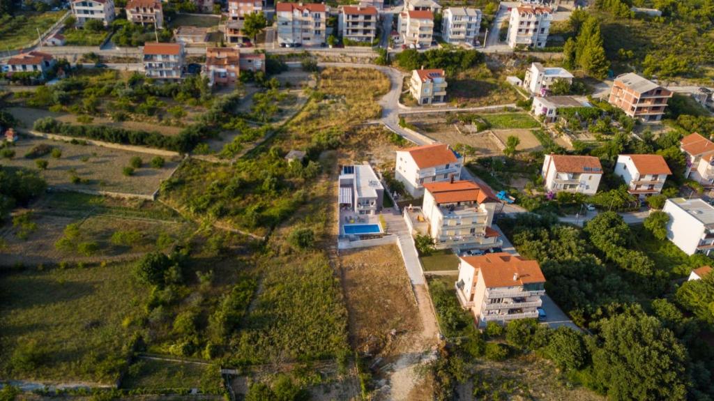Letecký snímek ubytování Villa DVORI