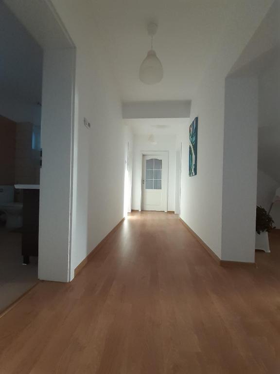Fotografie z fotogalerie ubytování Casa Reds v destinaci Râmnicu Vâlcea