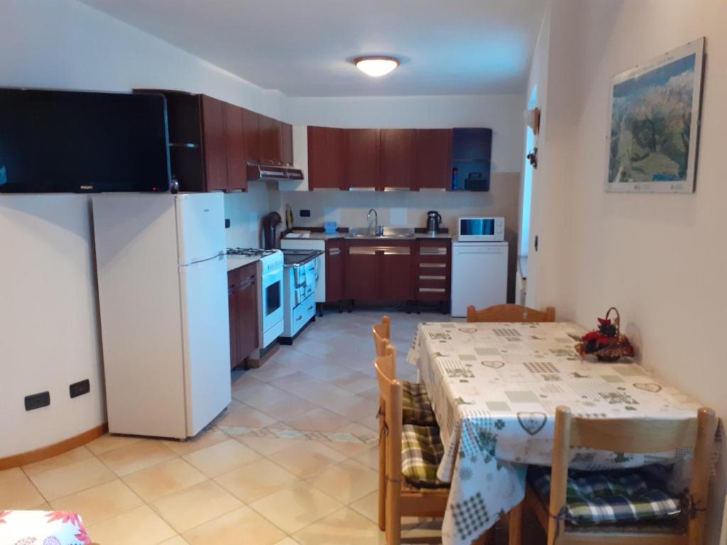 Kuchyň nebo kuchyňský kout v ubytování Appartamenti Rumo