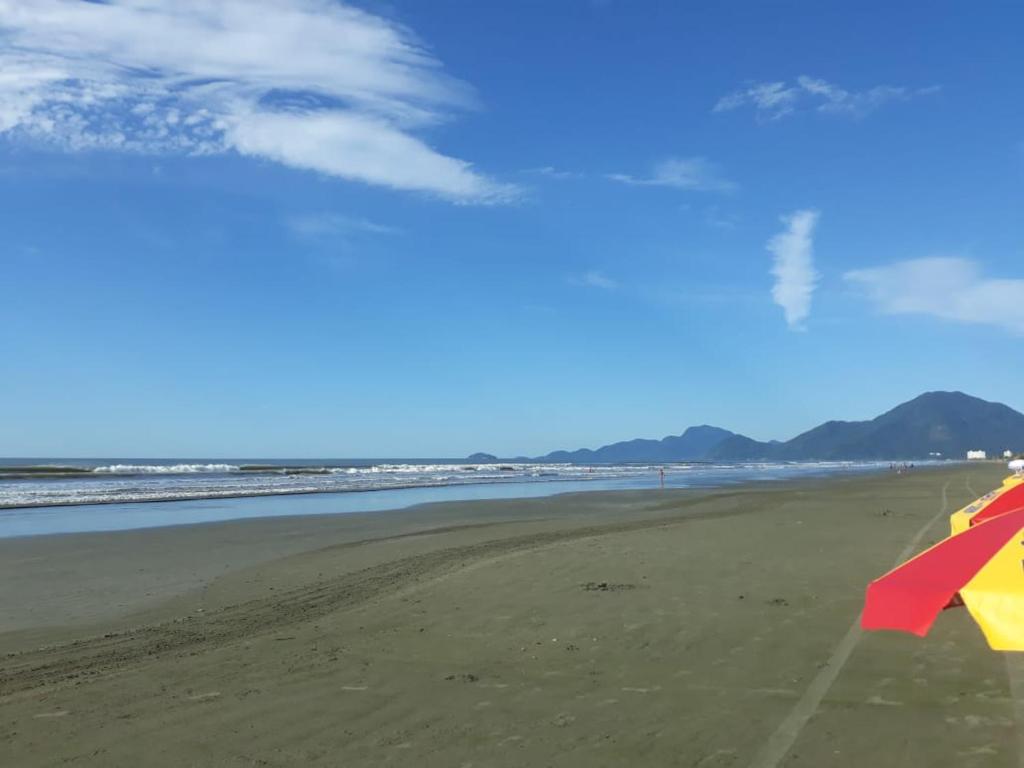  Casa em Peruíbe/SP - Temporada - 800 Metros da praia!!!