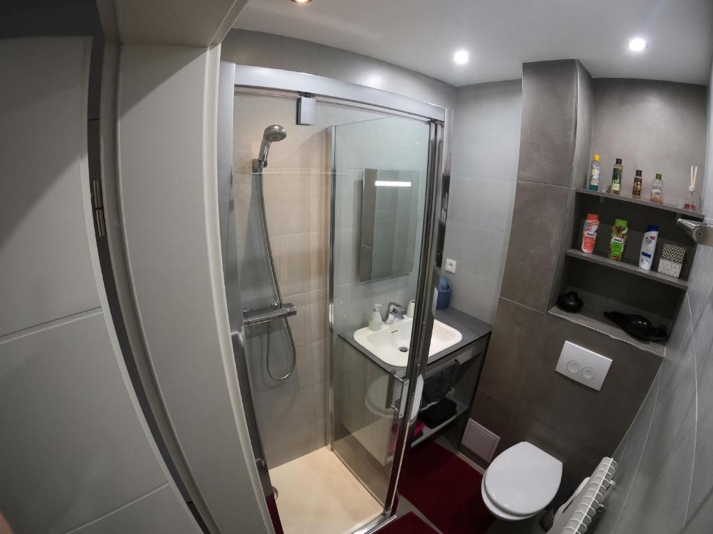 Djokovic's Apartment – photo 8