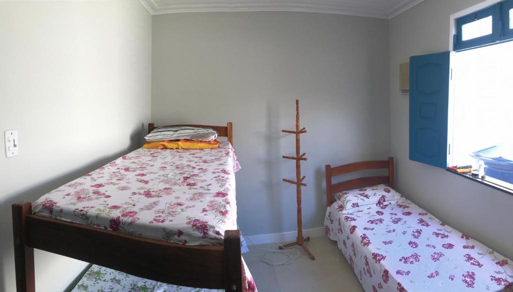  Casa de praia em condomínio fechado com piscina própria