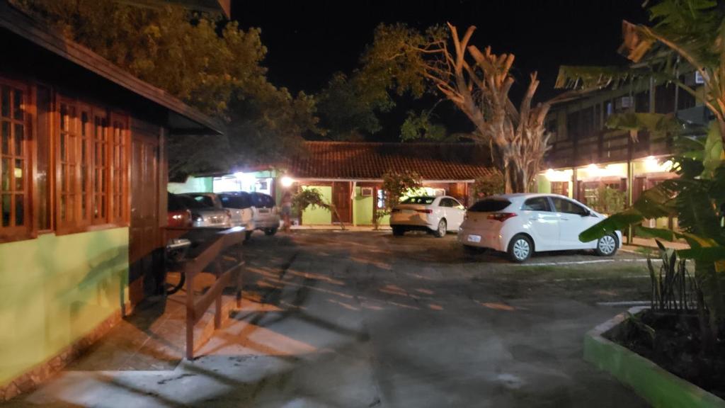  Pousada Ferradura Beach