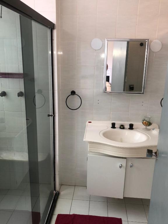  Guarujá Pitangueiras