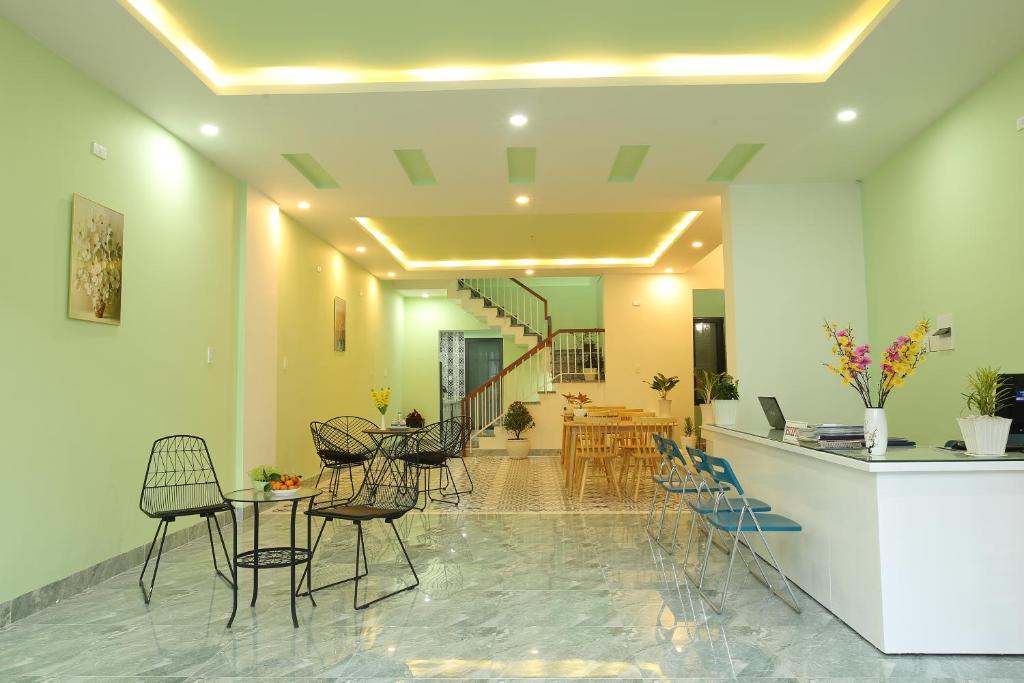 Khu vực ghế ngồi tại Lam Garden Boutique Homestay