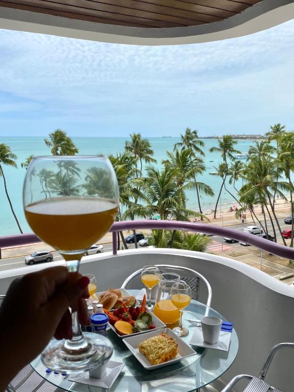  Perfeito Beira-Mar em Ponta Verde - AP completo e melhor localizado de Maceió!