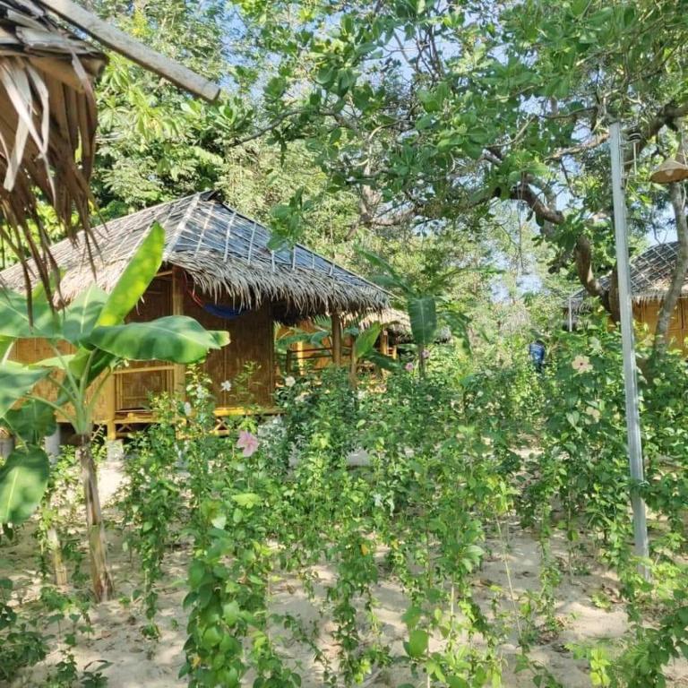 Rabbit Bungalow, Ko Phayam (updated prices 2025)