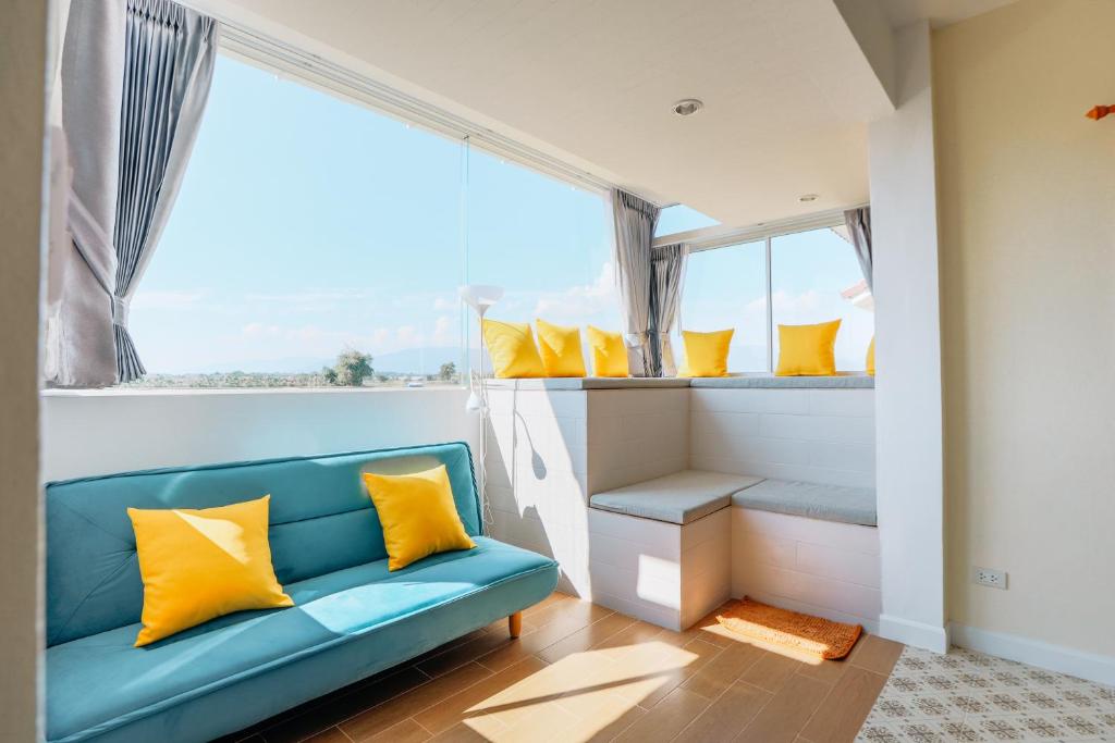 Glass House, Mountain View, Near AirportCity, Chiang Rai (updated