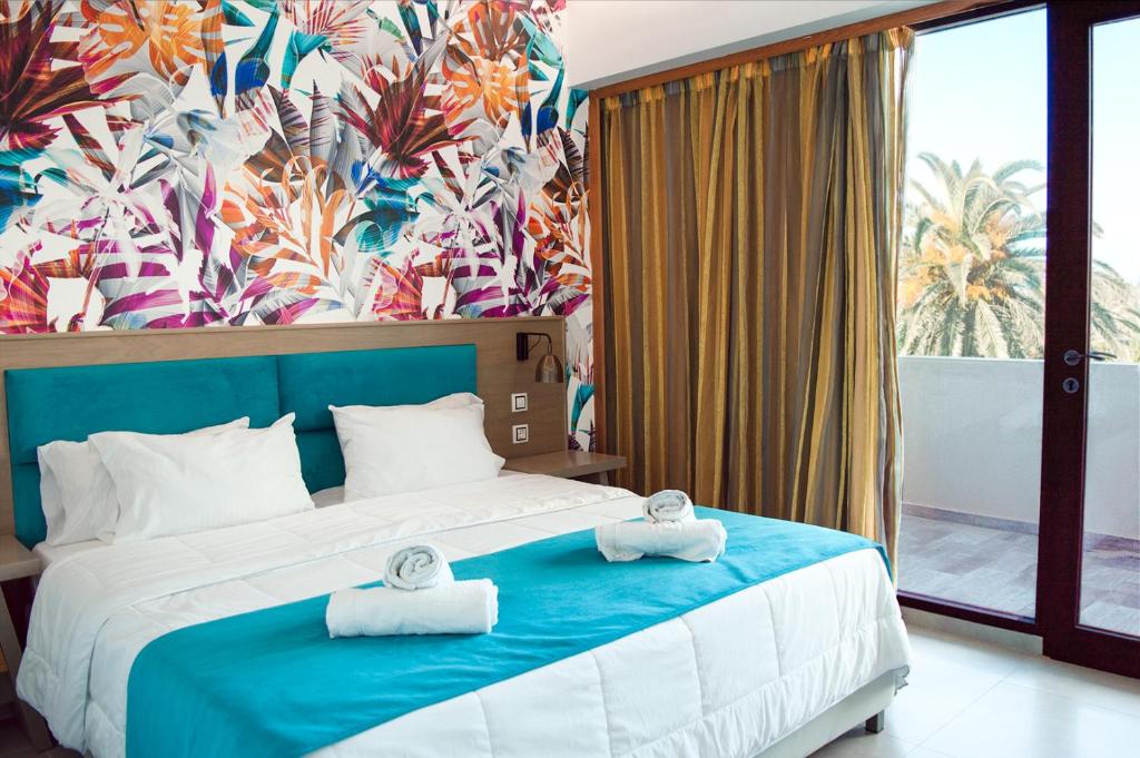 May Beach Hotel - 12