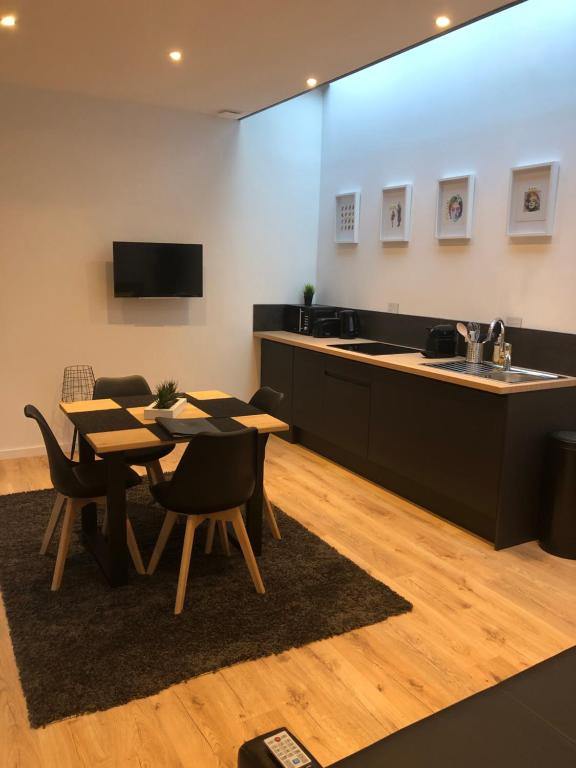 Victoria's House - Resim 35