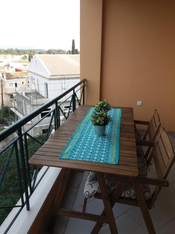 Balkón nebo terasa v ubytování Potamos apartment with view