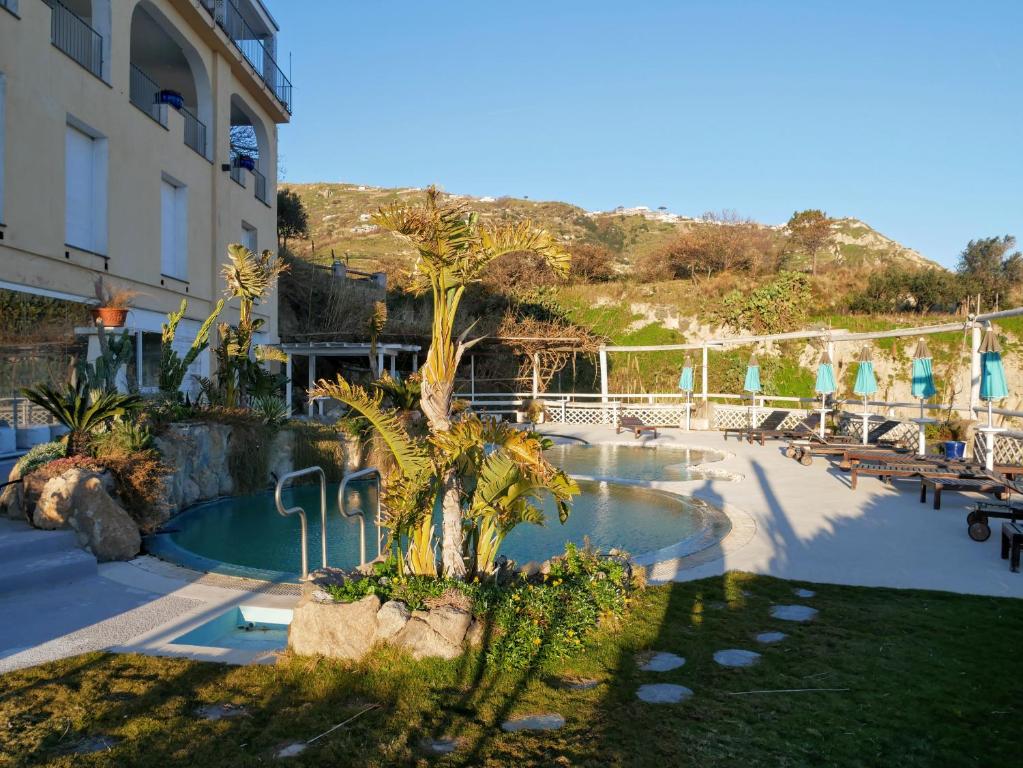 Piscina di Hotel Torre Sant'Angelo o nelle vicinanze
