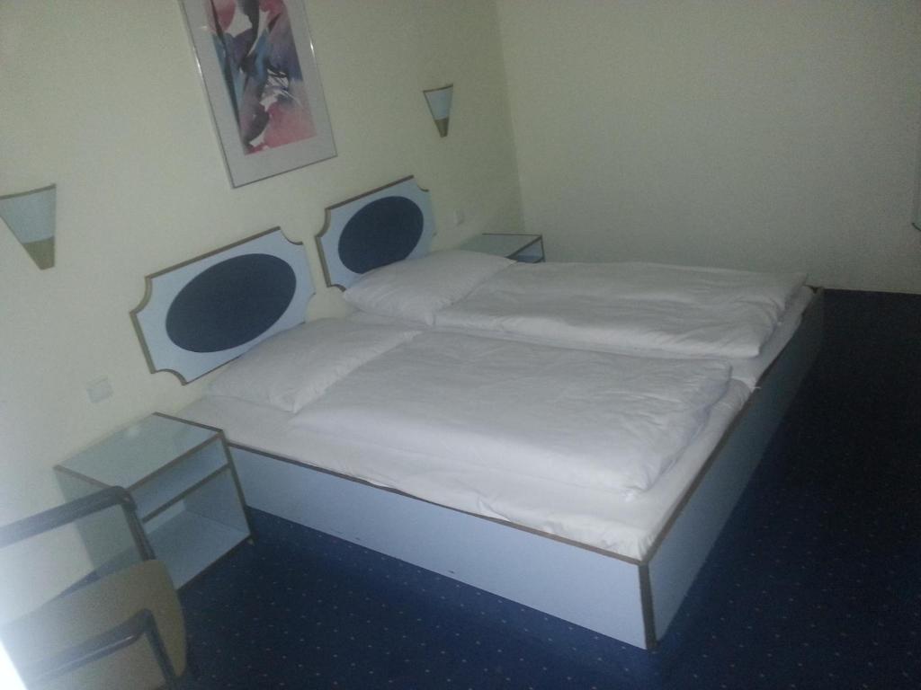 Hotelgarni Frankfurt - Tweepersoonskamer Met 2 Aparte Bedden